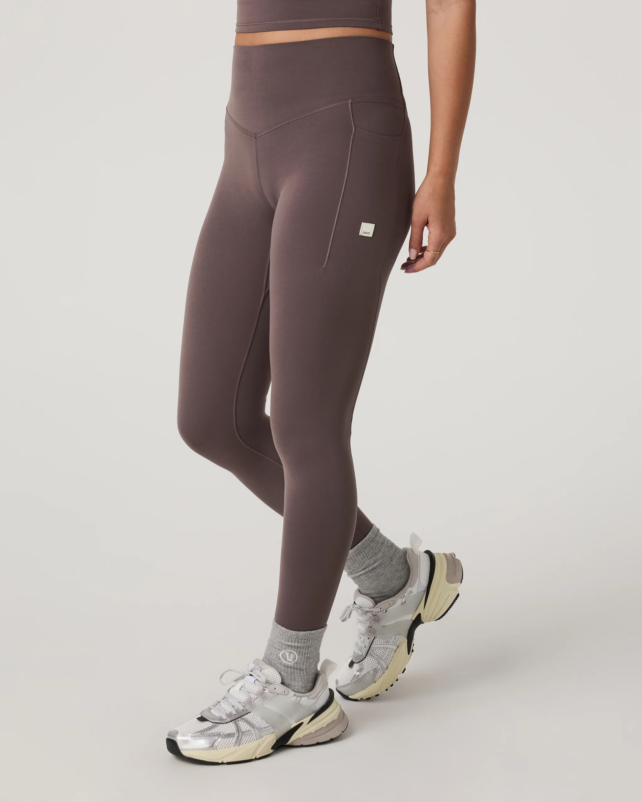 Vuori AllTheForm™ Pocket Legging | Huckleberry