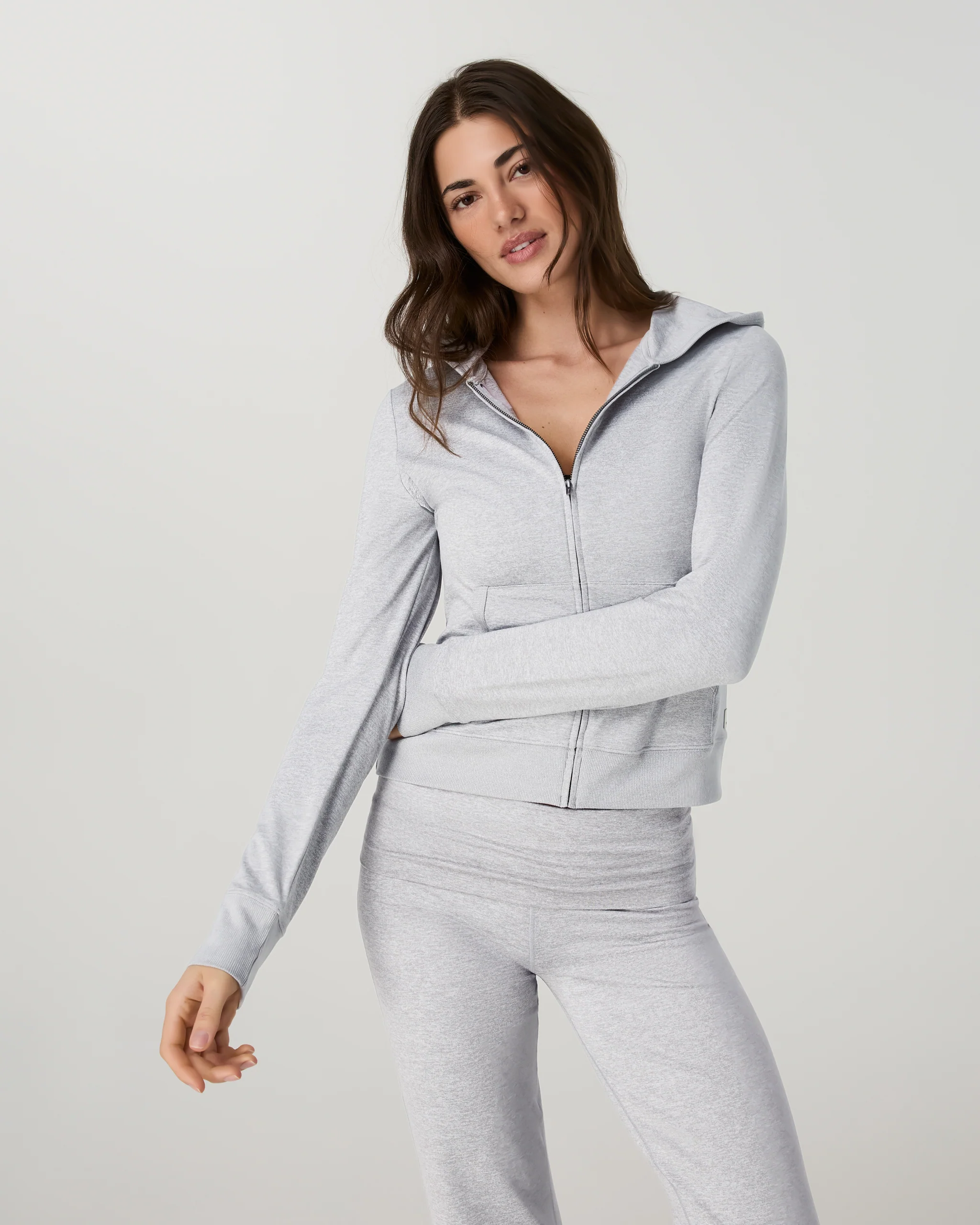3687-halo-mini-full-zip-hoodie-long-pale-grey-heather-1.webp Halo Mini Full Zip Hoodie - Long | Pale Grey Heather