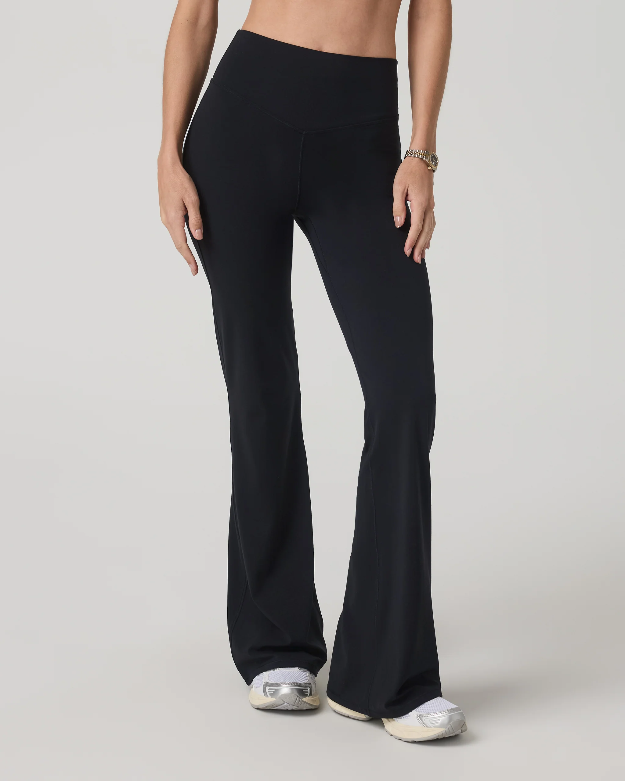 Vuori AllTheForm™ Flare - Long | Black