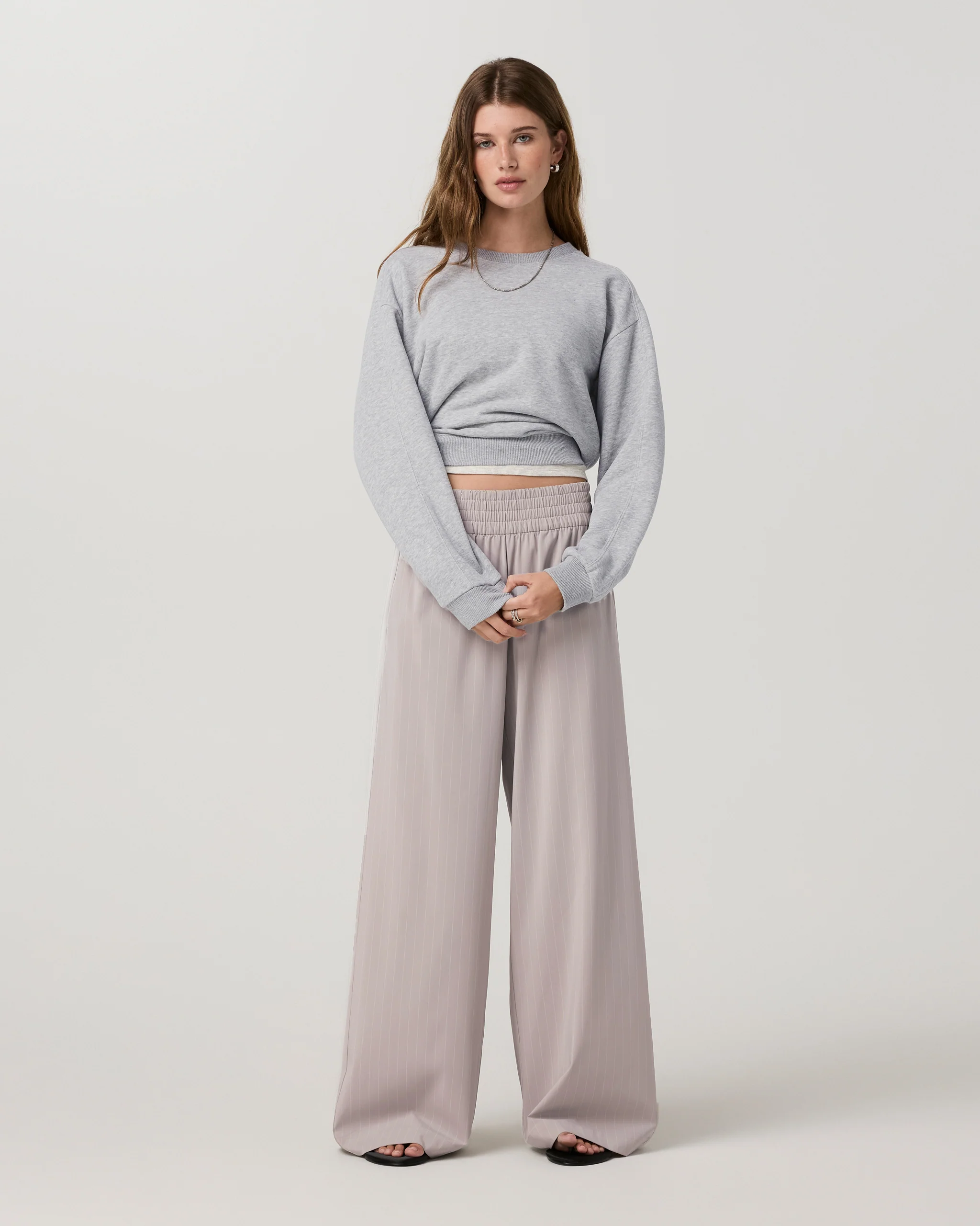 3922-villa-pinstripe-wideleg-short-suede-pinstripe-1.webp Villa Pinstripe Wideleg - Short | Suede Pinstripe