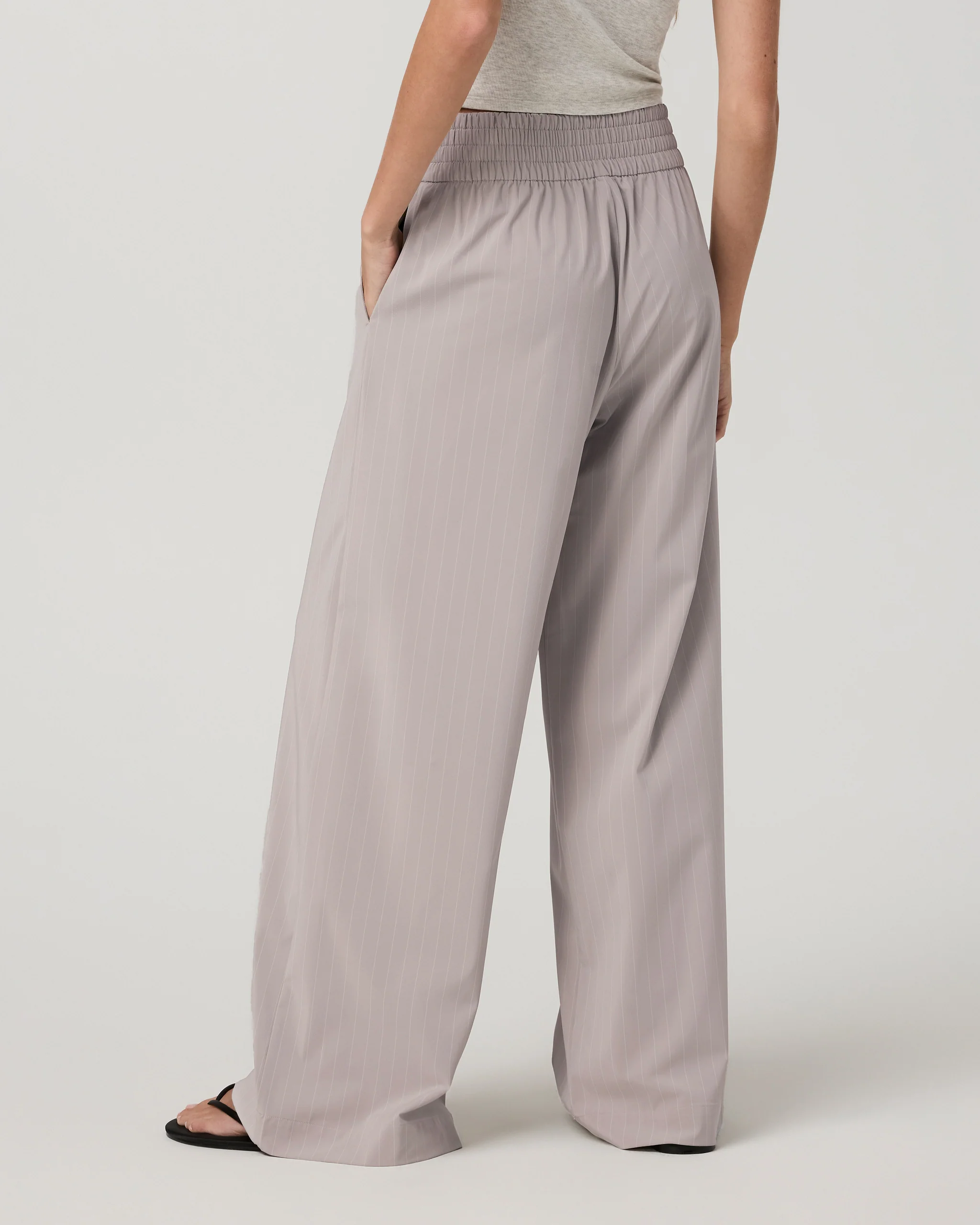 3922-villa-pinstripe-wideleg-short-suede-pinstripe-3.webp Villa Pinstripe Wideleg - Short | Suede Pinstripe