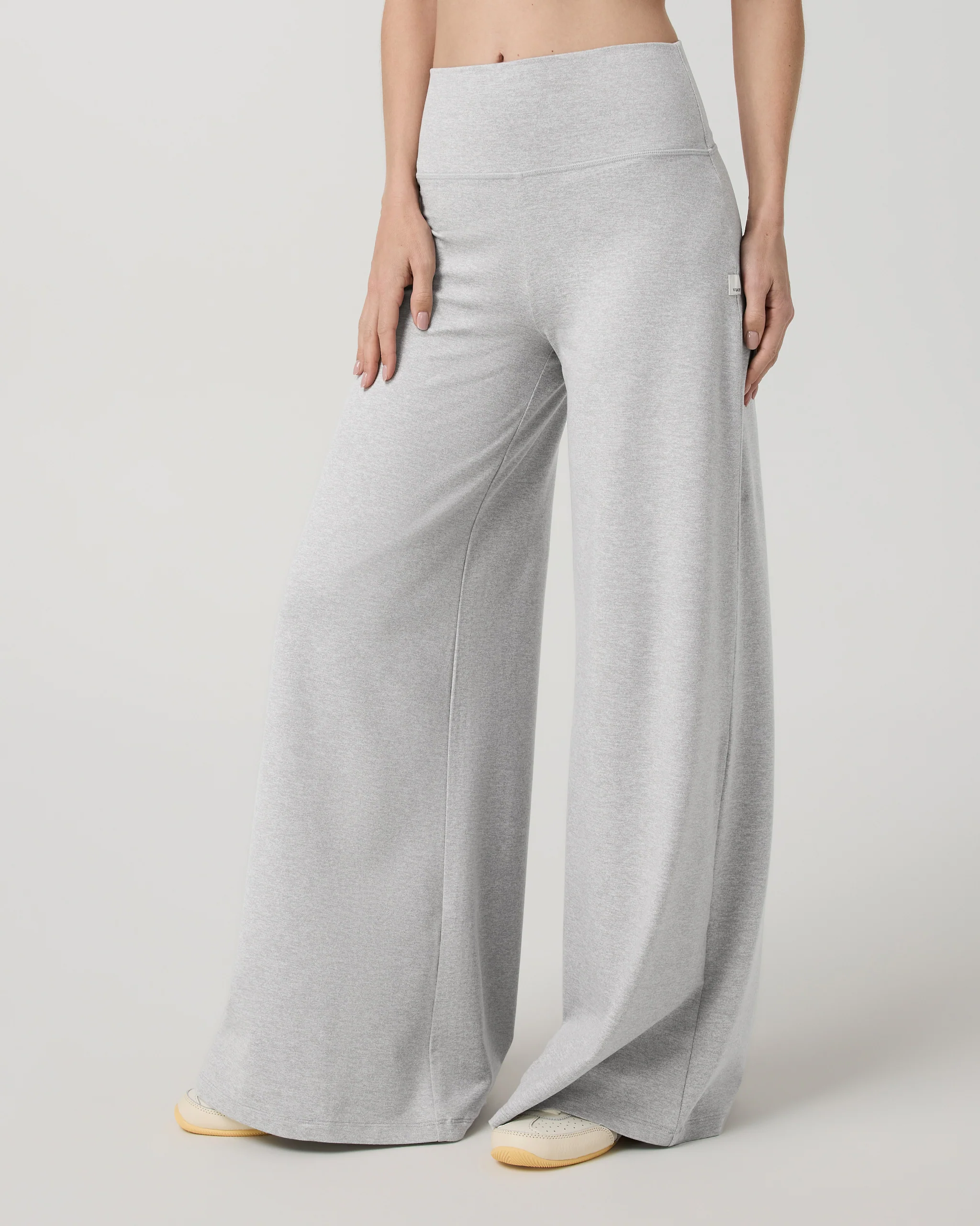 Halo Easy Wideleg Pant - Short | Pale Grey Heather