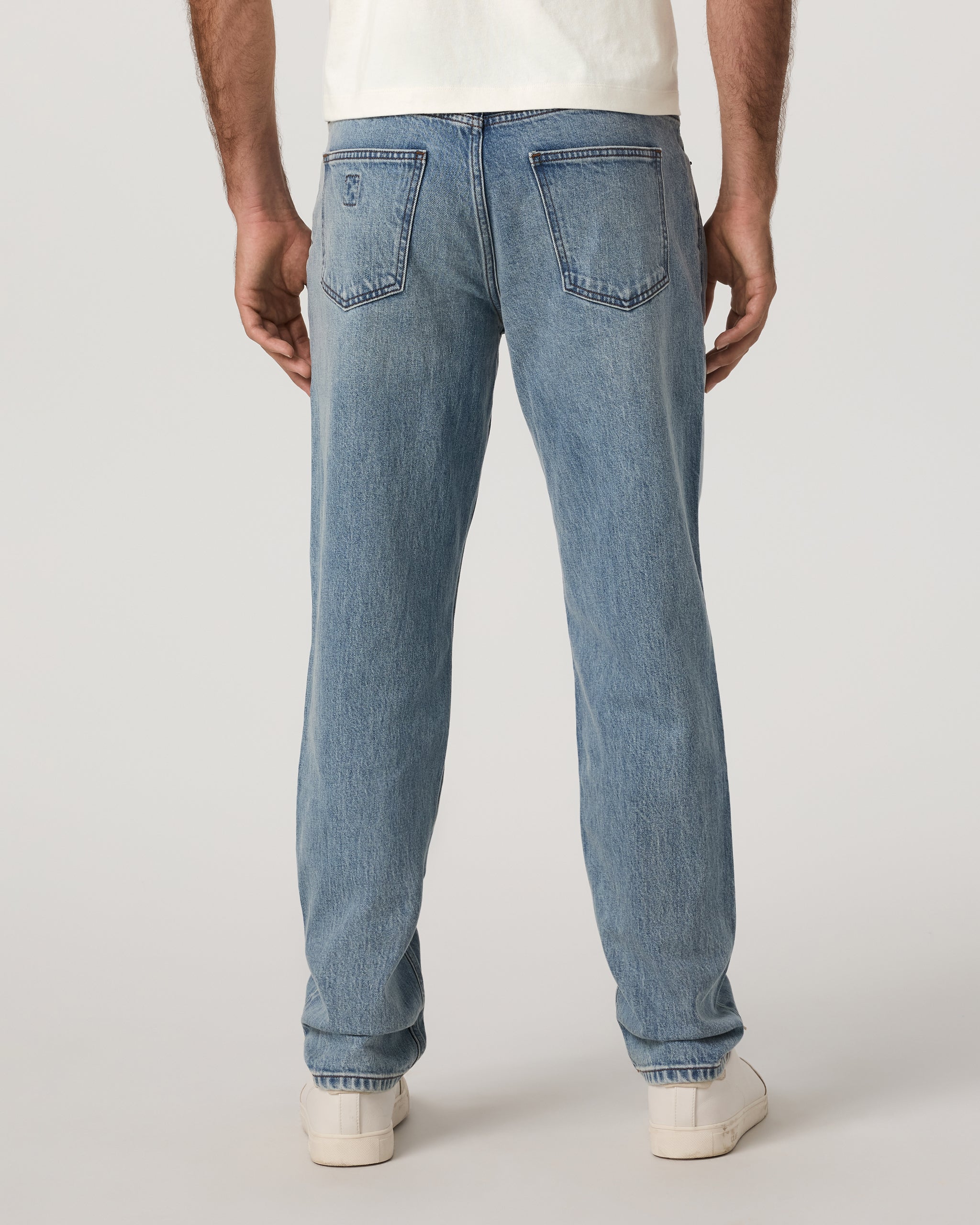 5467-vuori-vintage-jean-classic-fit-30-light-wash-denim-3.jpg Vuori Vintage Jean Classic Fit 30" | Light Wash Denim