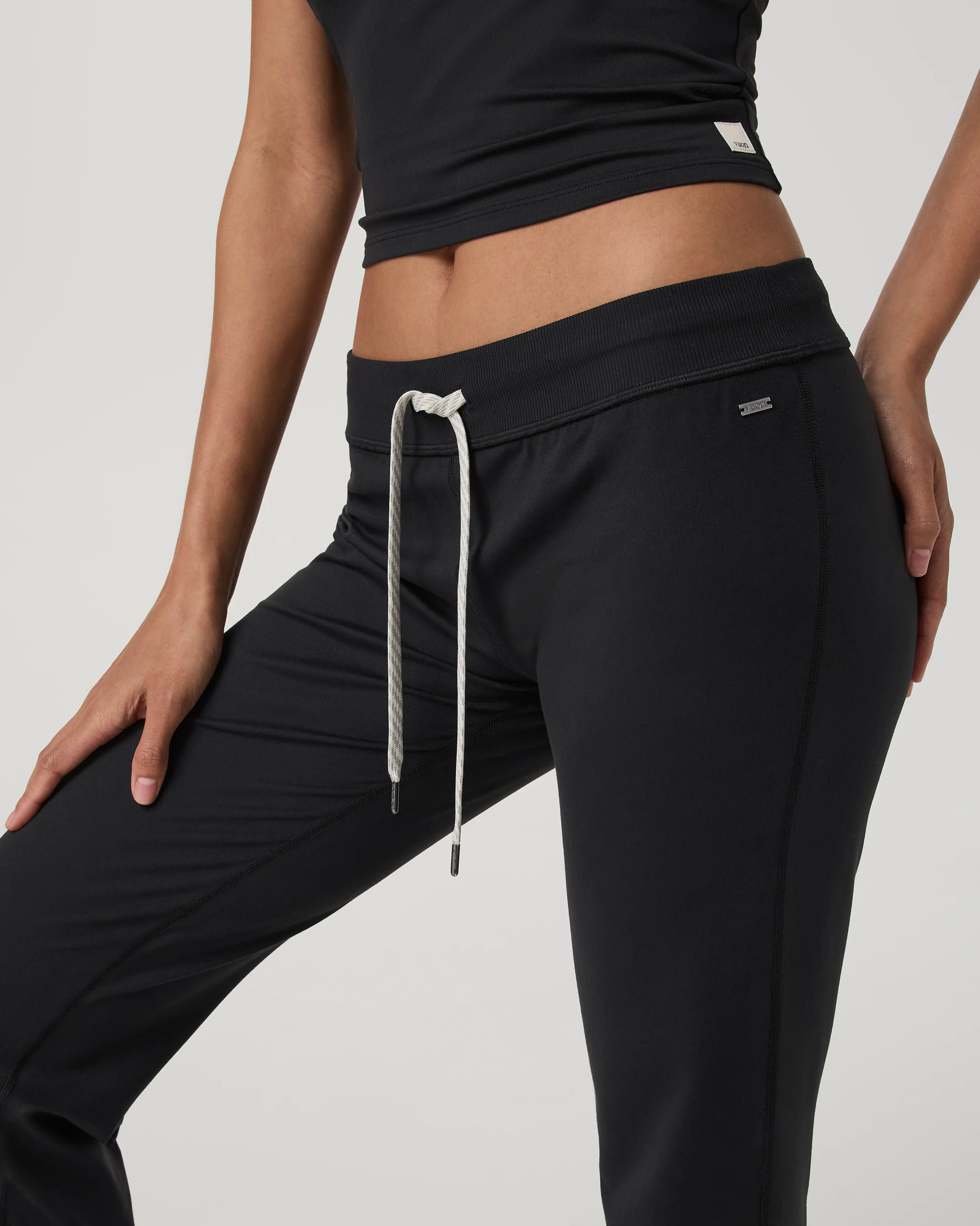 6046-halo-slim-flare-ankle-pant-solid-black-4.webp Halo Slim Flare Ankle Pant | Solid Black