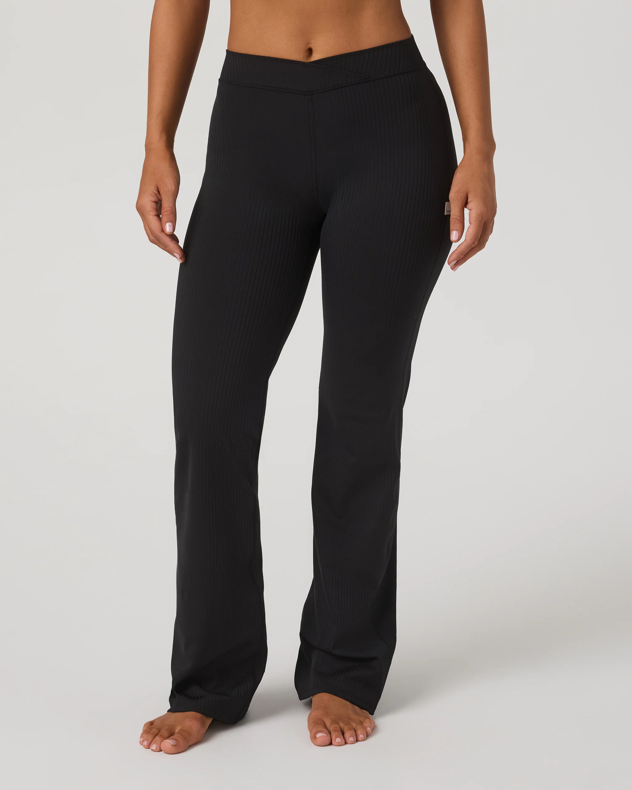 6524-inversion-rib-slim-flare-black-1.webp Inversion Rib Slim Flare | Black
