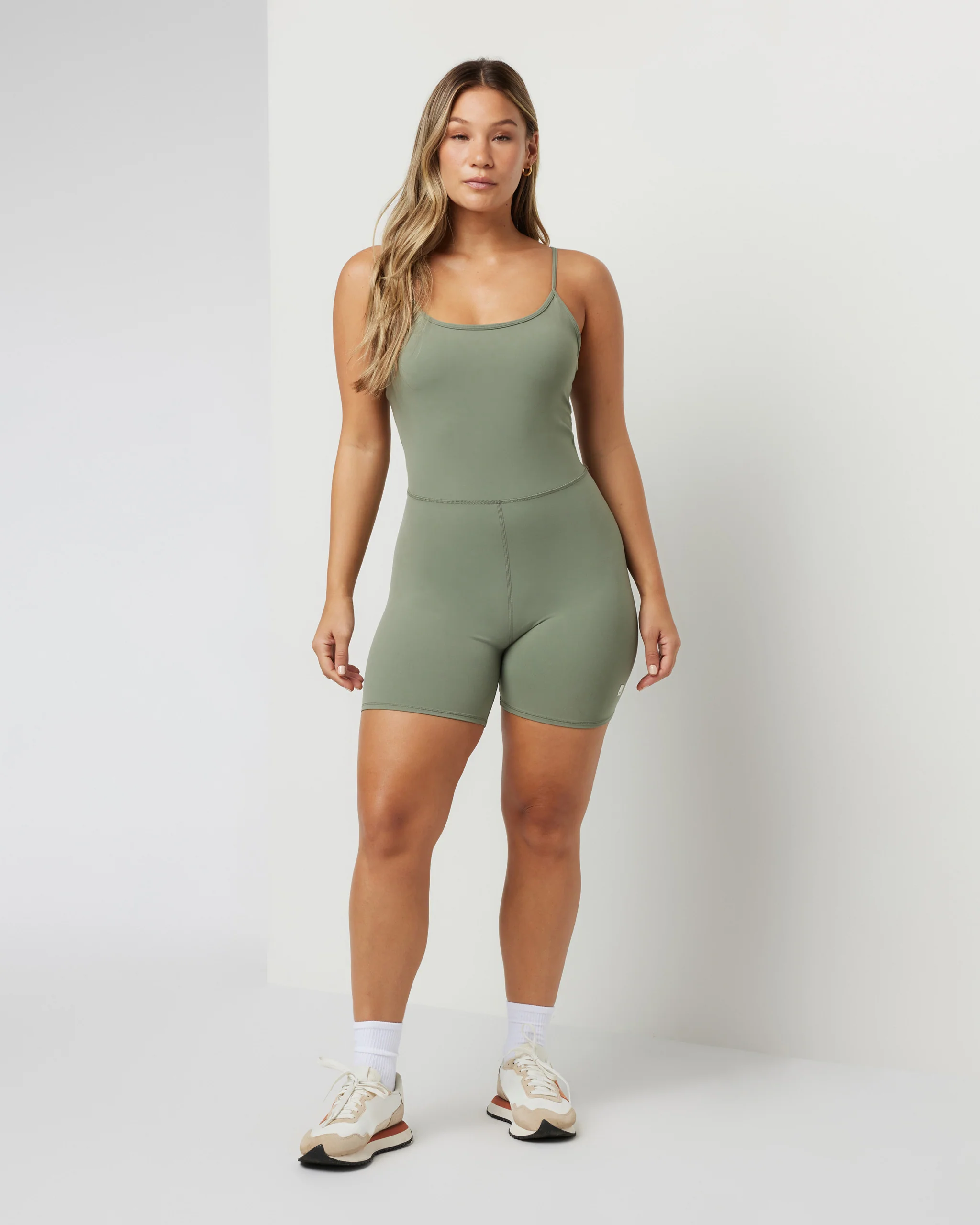 6997-vuori-allthefeelstm-onesie-pistachio-4.webp Vuori AllTheFeels™ Onesie | Pistachio
