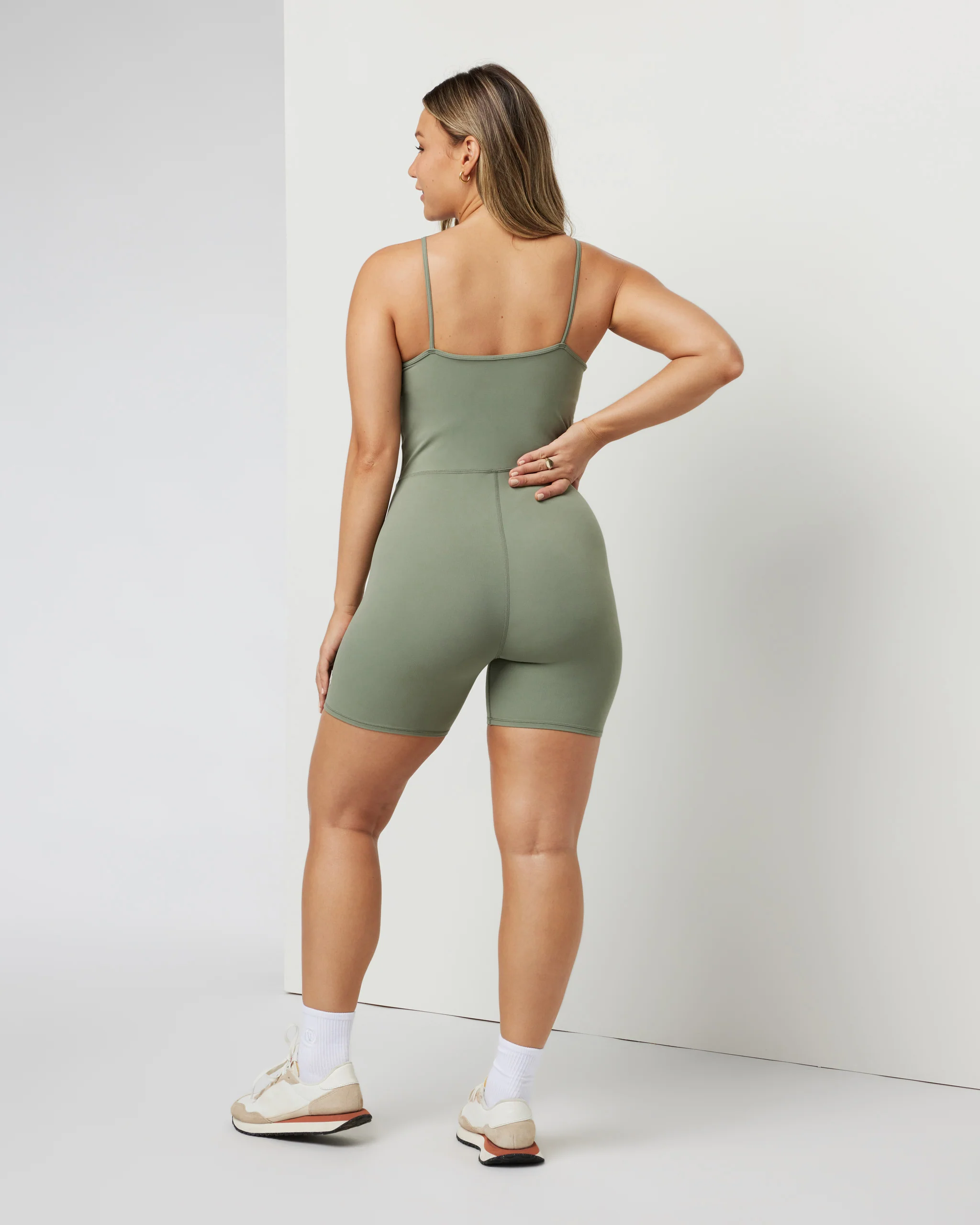 6997-vuori-allthefeelstm-onesie-pistachio-5.webp Vuori AllTheFeels™ Onesie | Pistachio