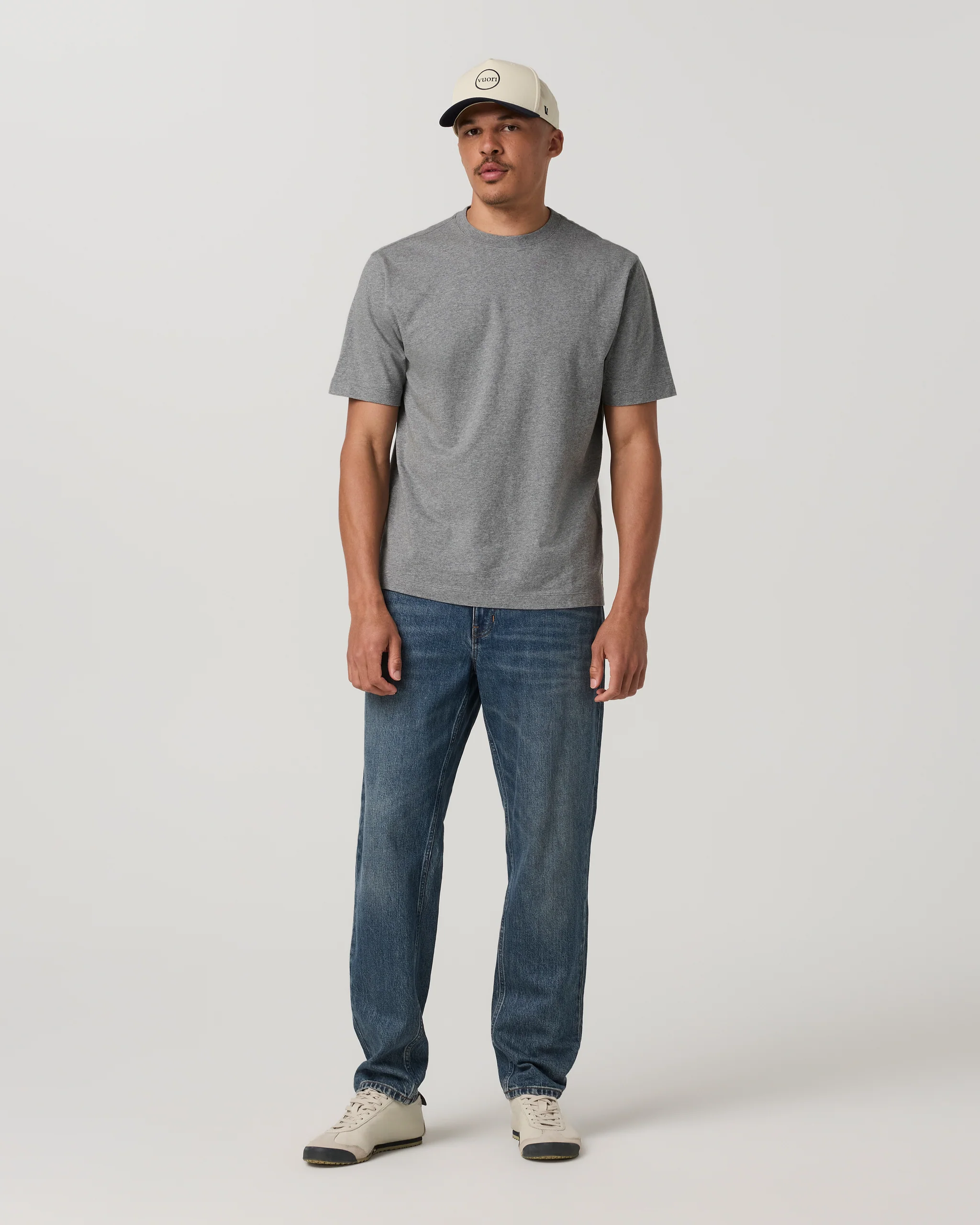 7236-short-sleeve-vuori-heavyweight-cotton-tee-relaxed-fit-grey-heather-4.webp Short Sleeve Vuori Heavyweight Cotton Tee - Relaxed Fit | Grey Heather