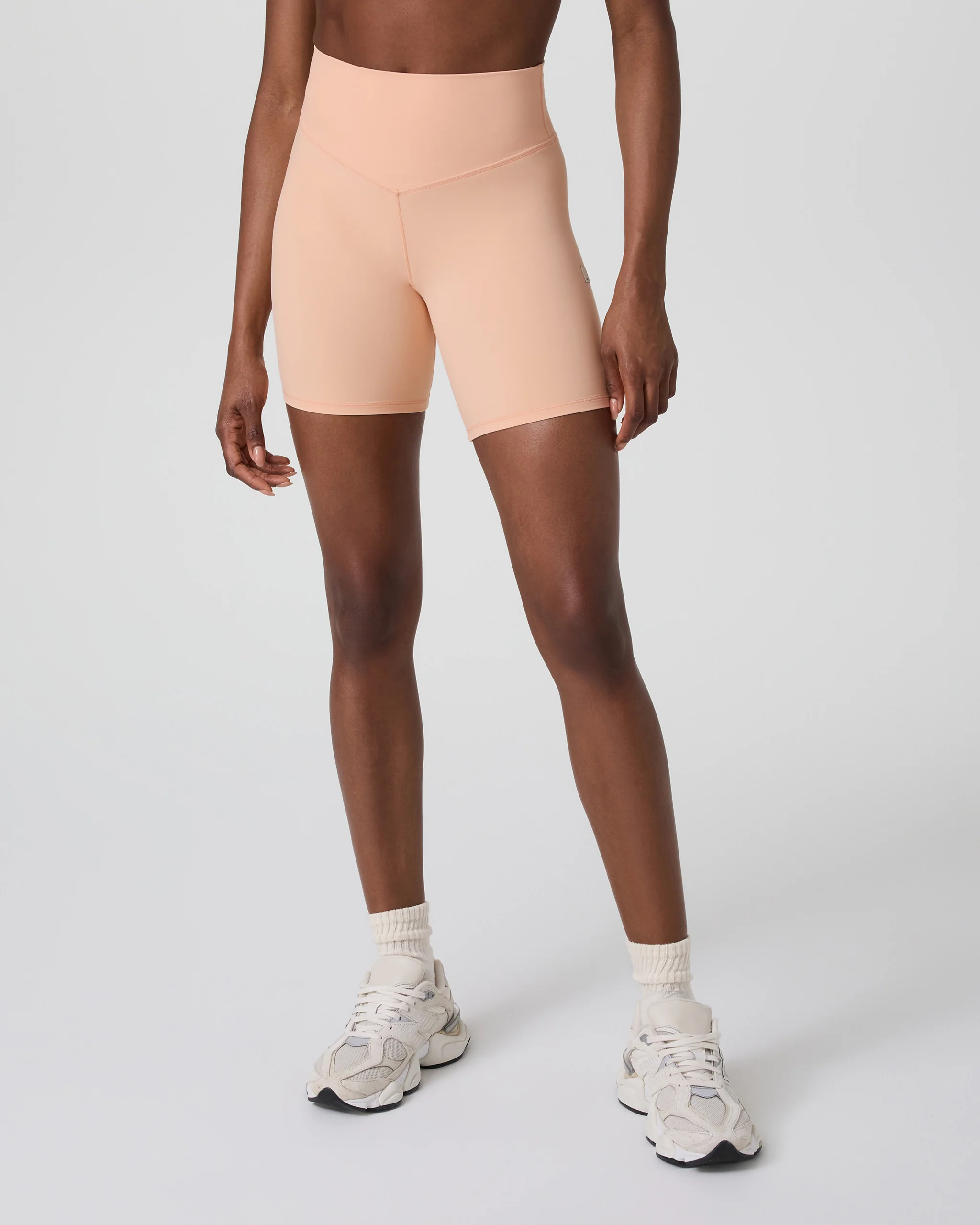 7336-vuori-alltheformtm-short-6-bright-peach-1.webp Vuori AllTheForm™ Short 6" | Bright Peach