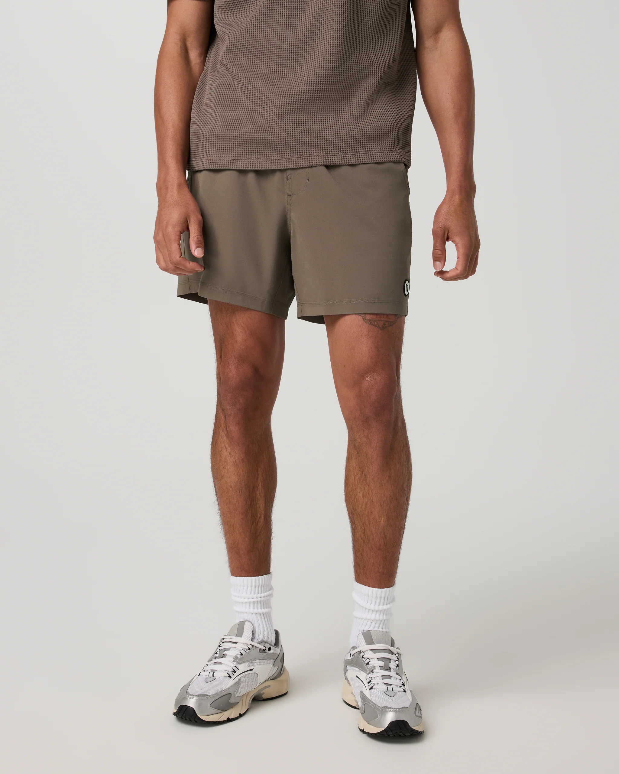 8065-kore-short-unlined-5-bark-2.webp Kore Short Unlined 5" | Bark