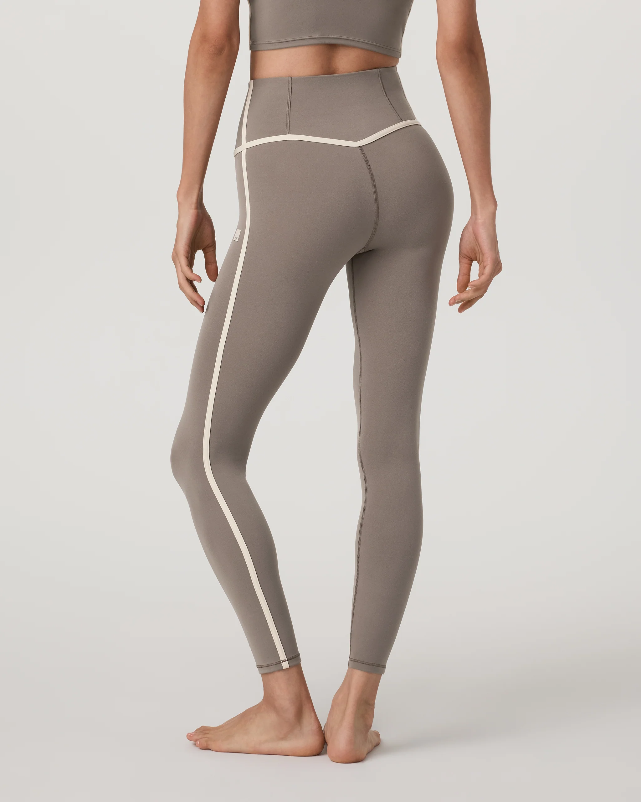 Vuori AllTheFeels™ Corset Legging | Smokey Taupe