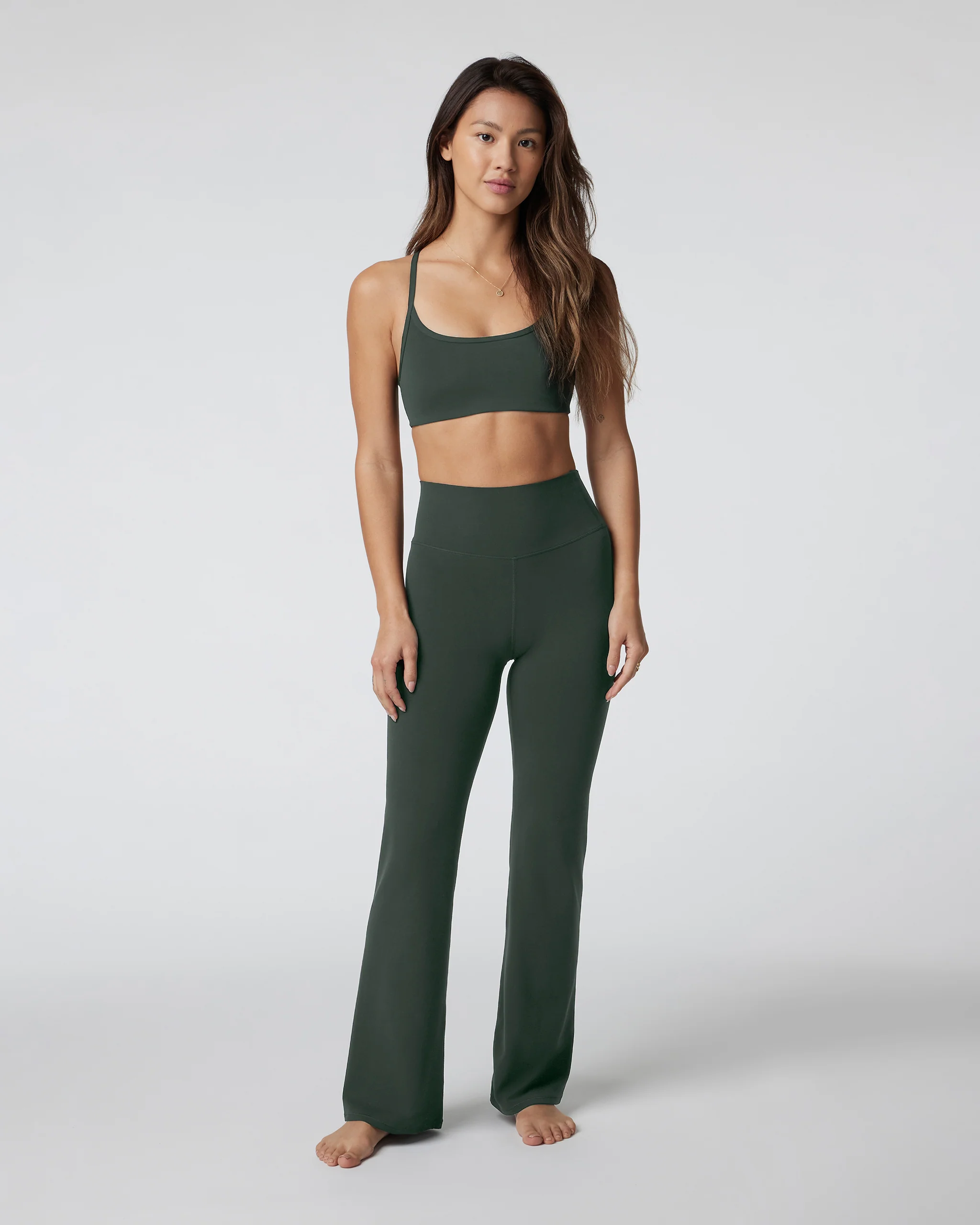 8395-vuori-allthefeelstm-bootcut-short-aspen-1.webp Vuori AllTheFeels™ Bootcut-Short | Aspen