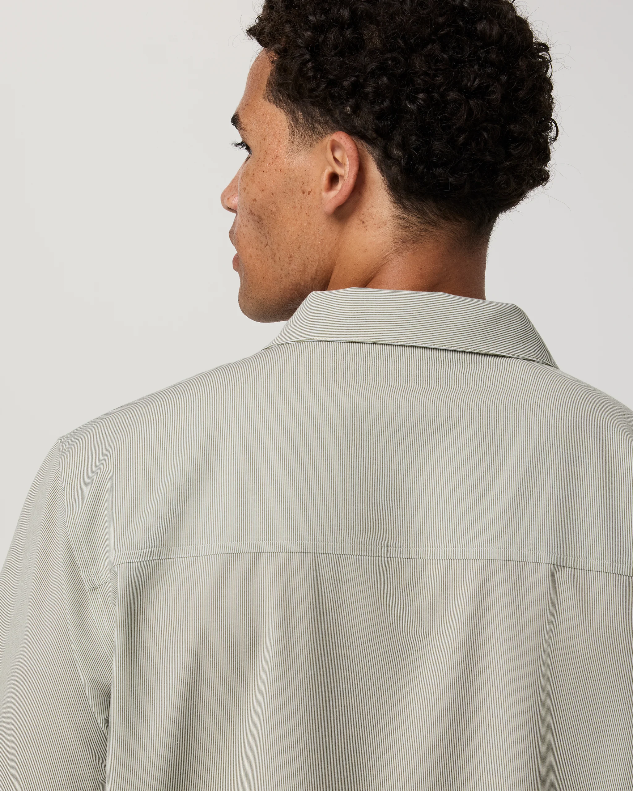 8430-short-sleeve-bridge-shirt-camp-collar-herb-micro-stripe-4.webp Short Sleeve Bridge Shirt - Camp Collar | Herb Micro Stripe