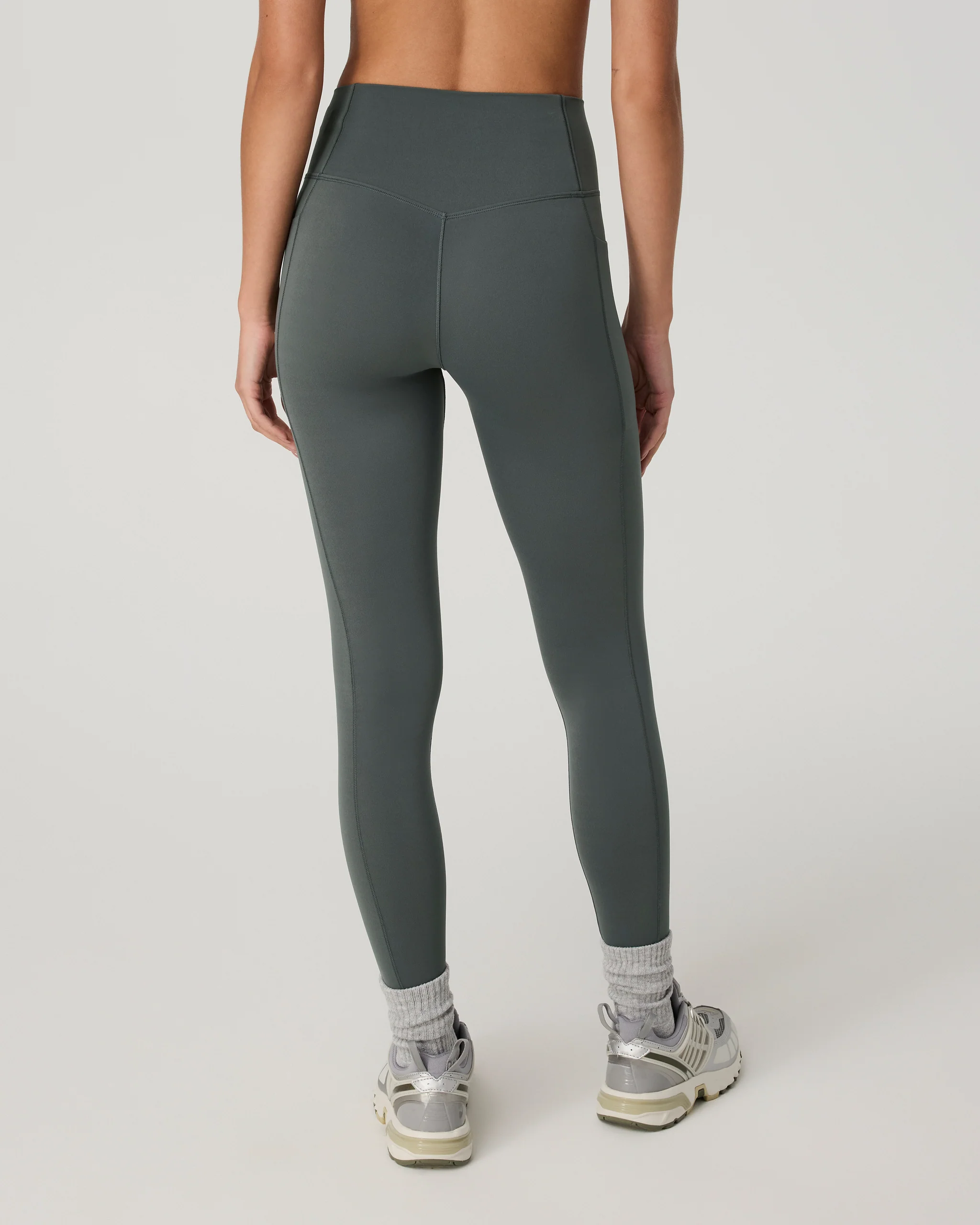 Vuori AllTheForm™ Pocket Legging - Short | Dark Jade