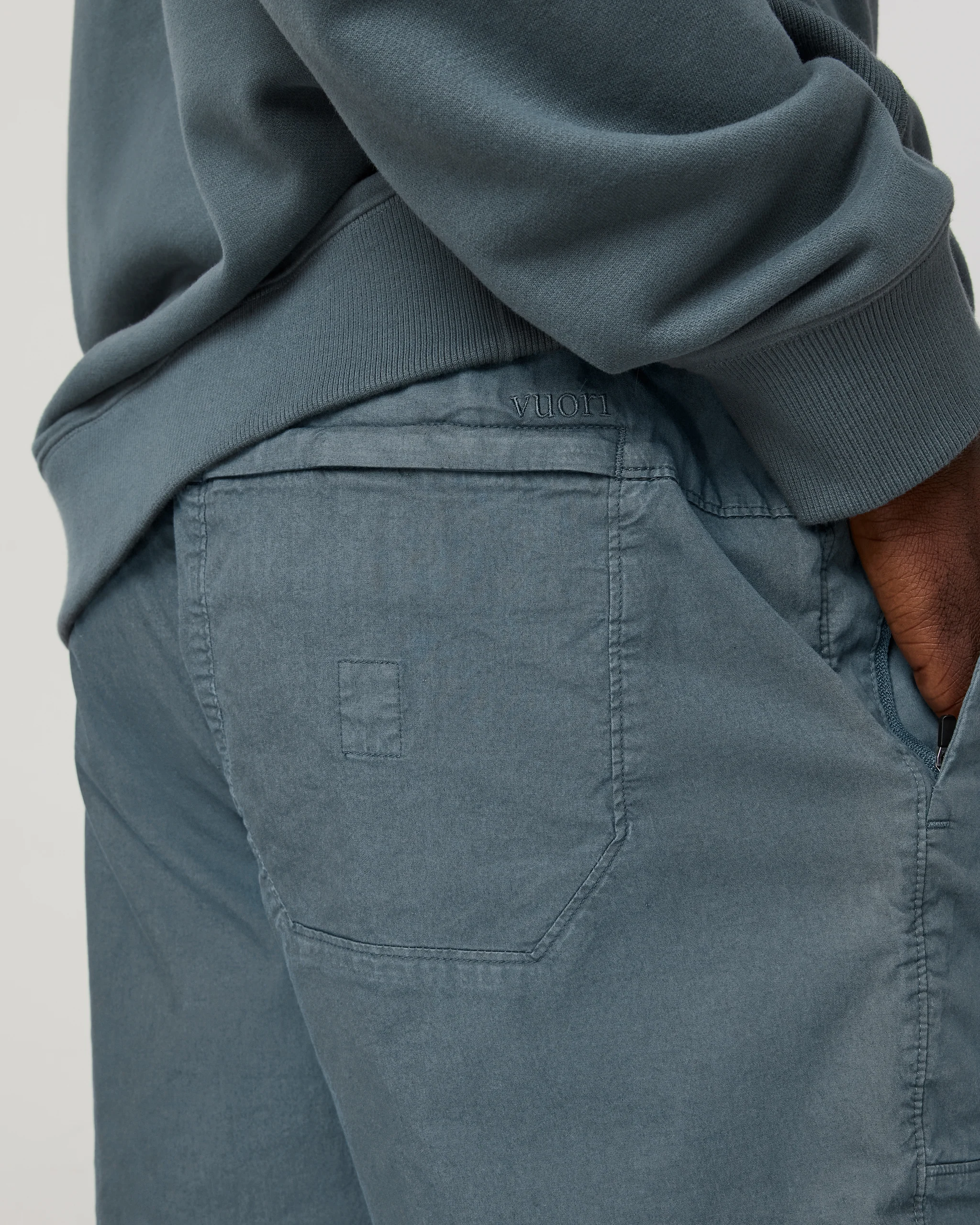 8608-coast-short-7-blue-sea-4.webp Coast Short 7" | Blue Sea