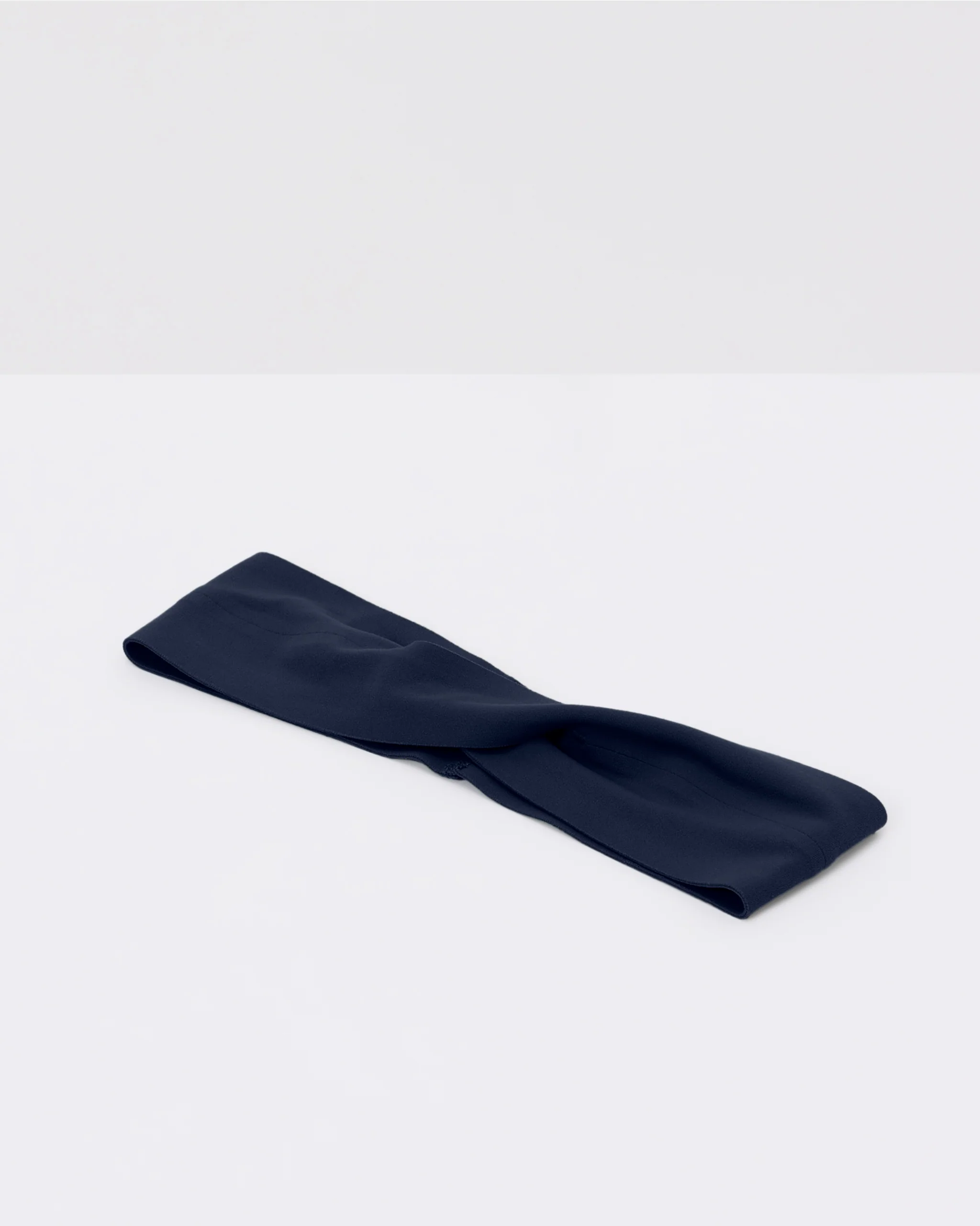 8681-vuori-alltheformtm-headband-blue-coast-1.webp Vuori AllTheForm™ Headband | Blue Coast