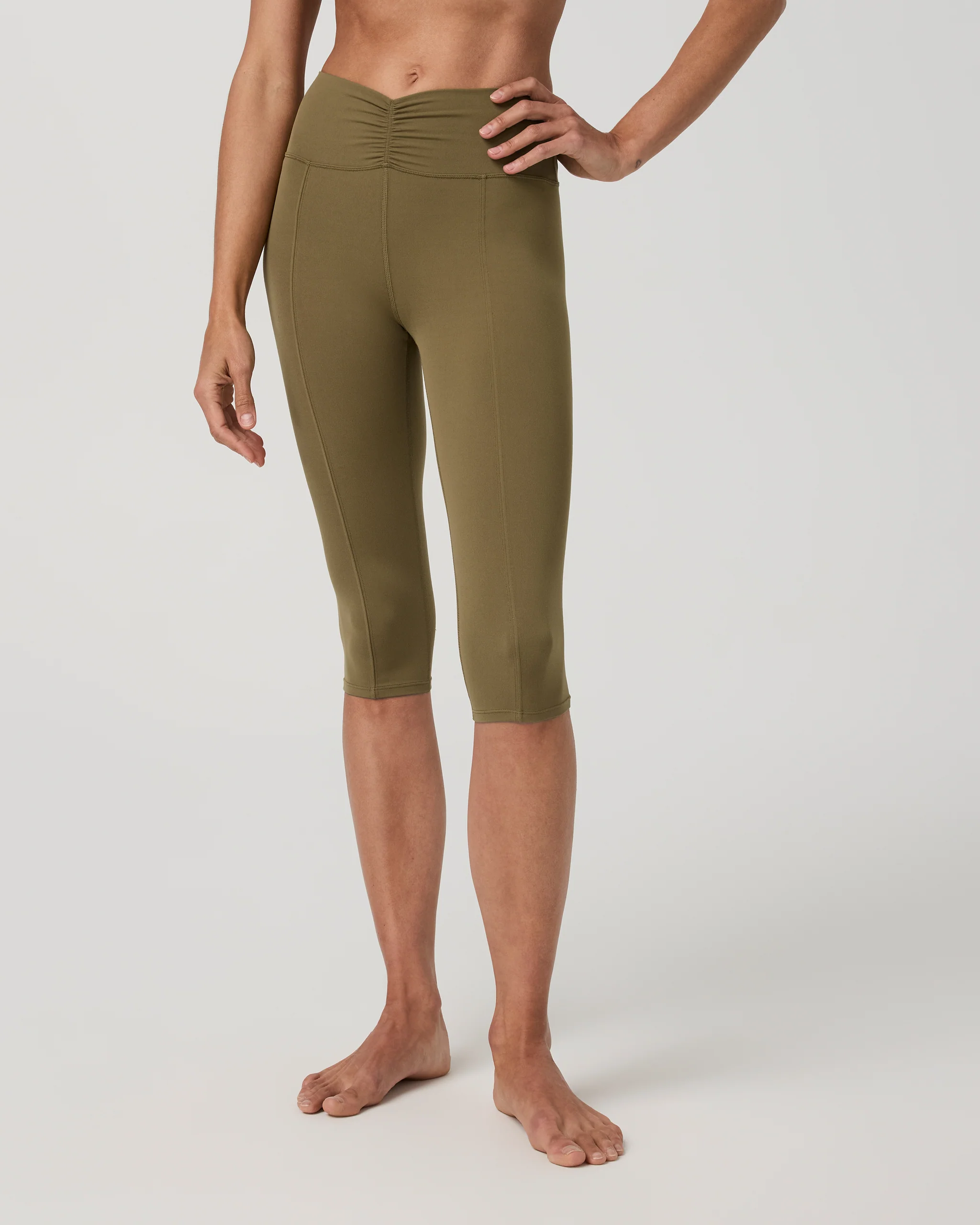 Vuori AllTheFeels™ Shirred Crop | Saguaro