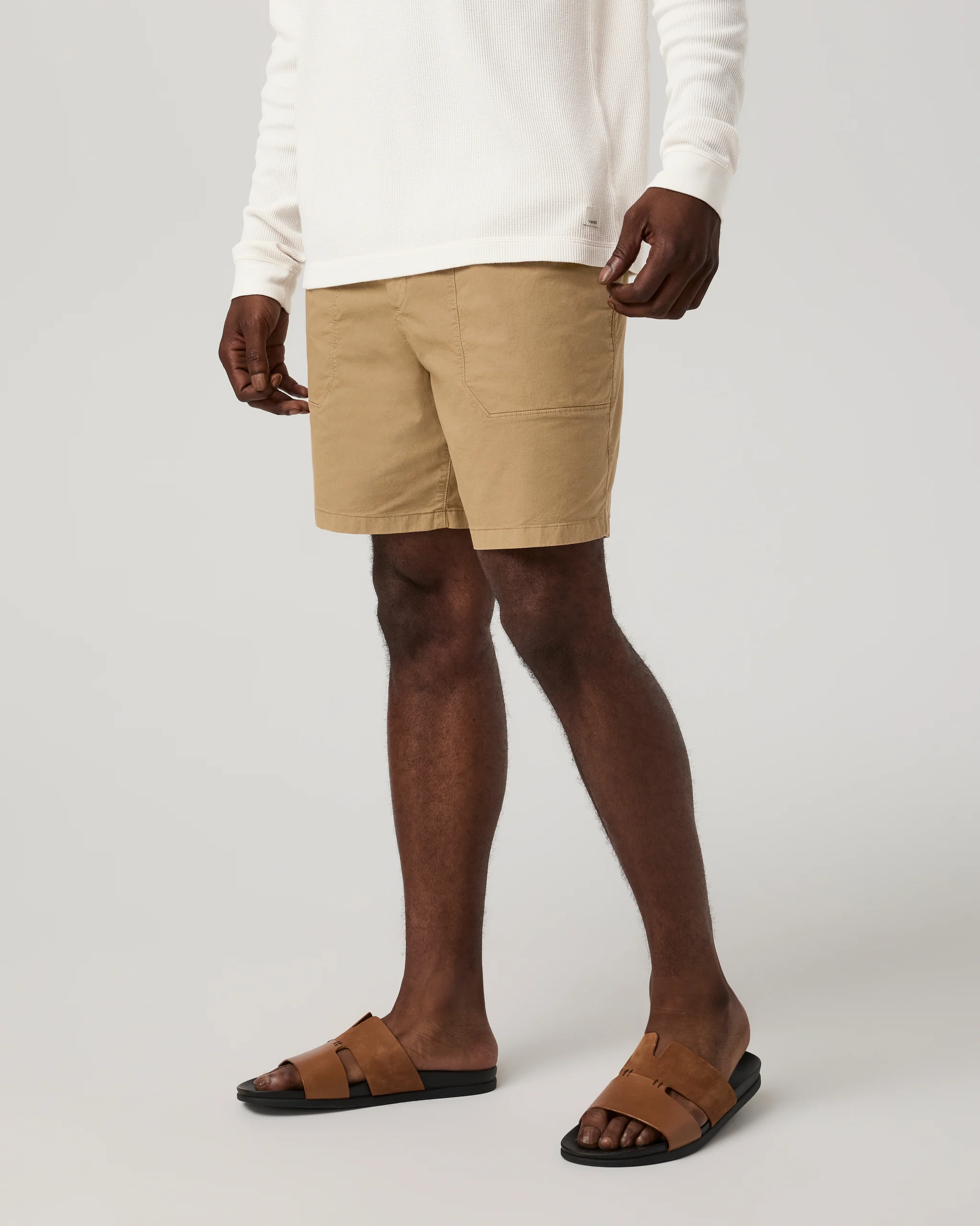 8814-coast-short-7-burlap-6.webp Coast Short 7" | Burlap