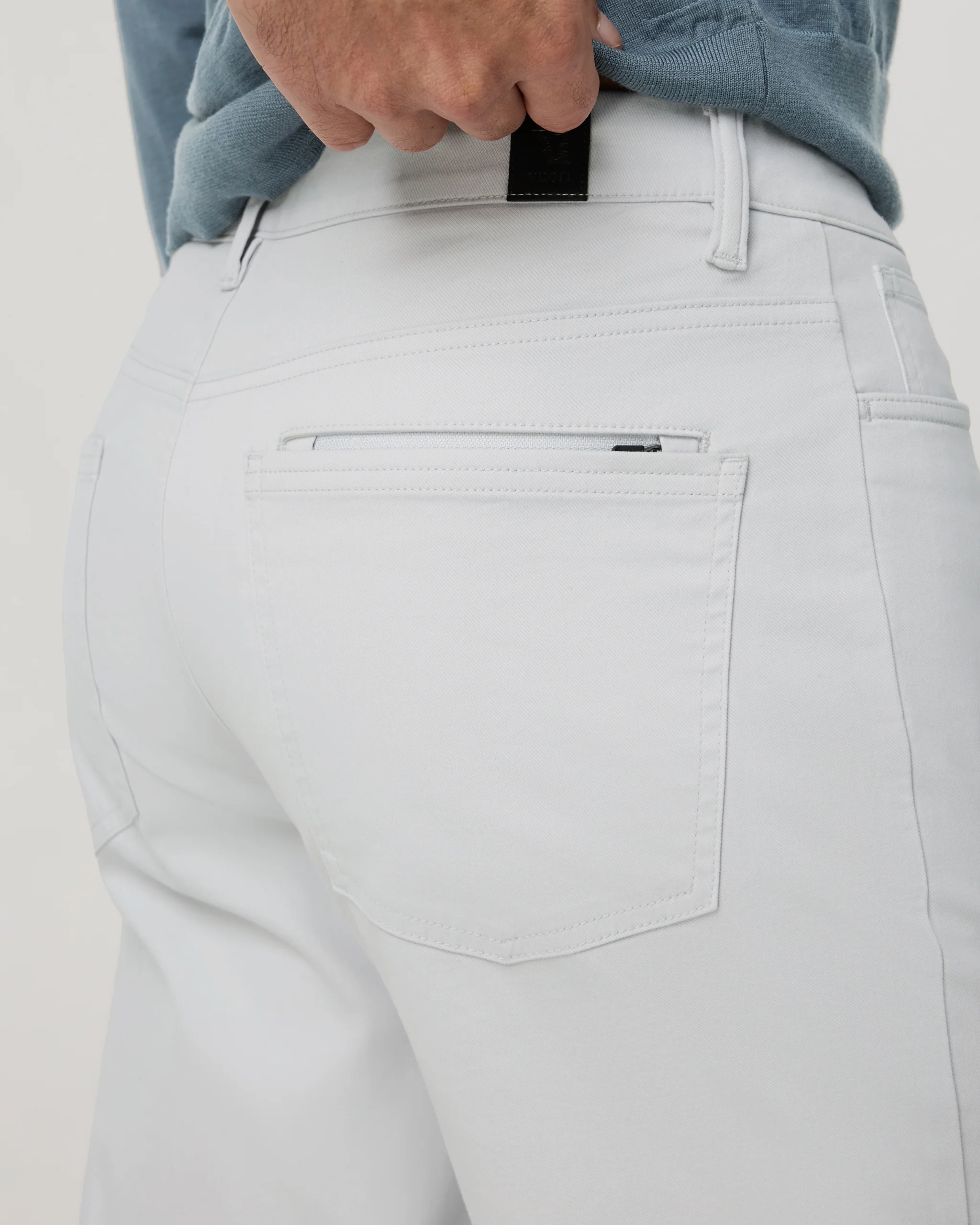 Vuori Meta™ Cotton Pant Classic Fit 32" | Frost Grey