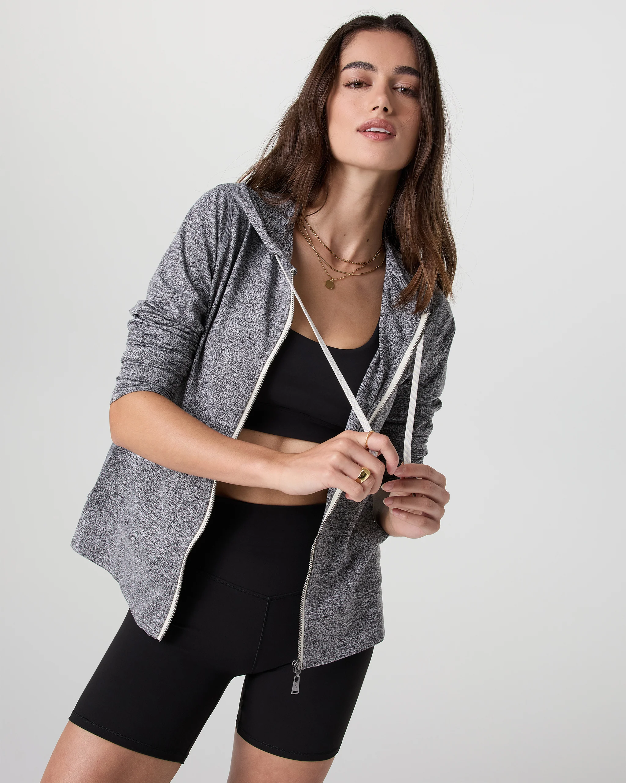 9938-halo-performance-hoodie-2.0-heather-grey-1.webp Halo Performance Hoodie 2.0 | Heather Grey